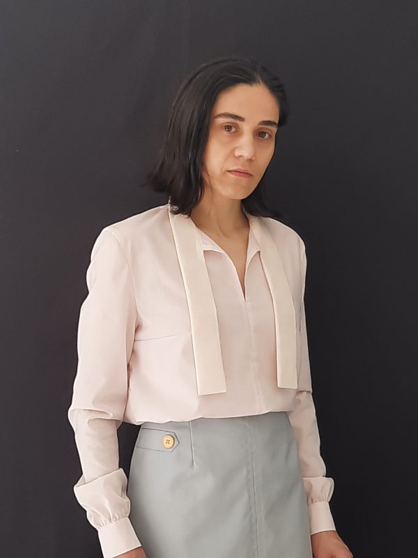 "kallioπ" Women's blouse with neck binding
